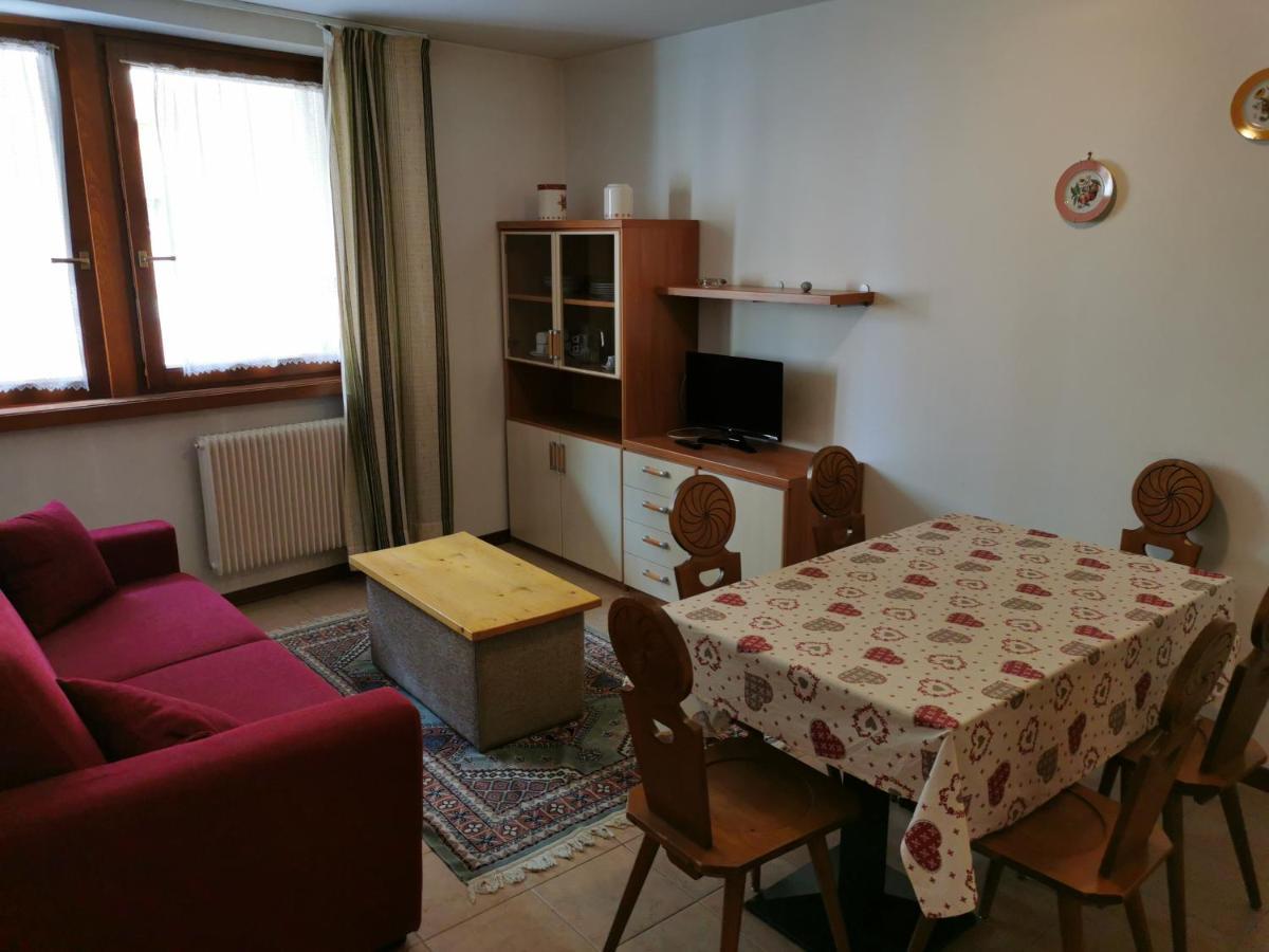 Appartamenti Vidi Pinzolo Eksteriør bilde